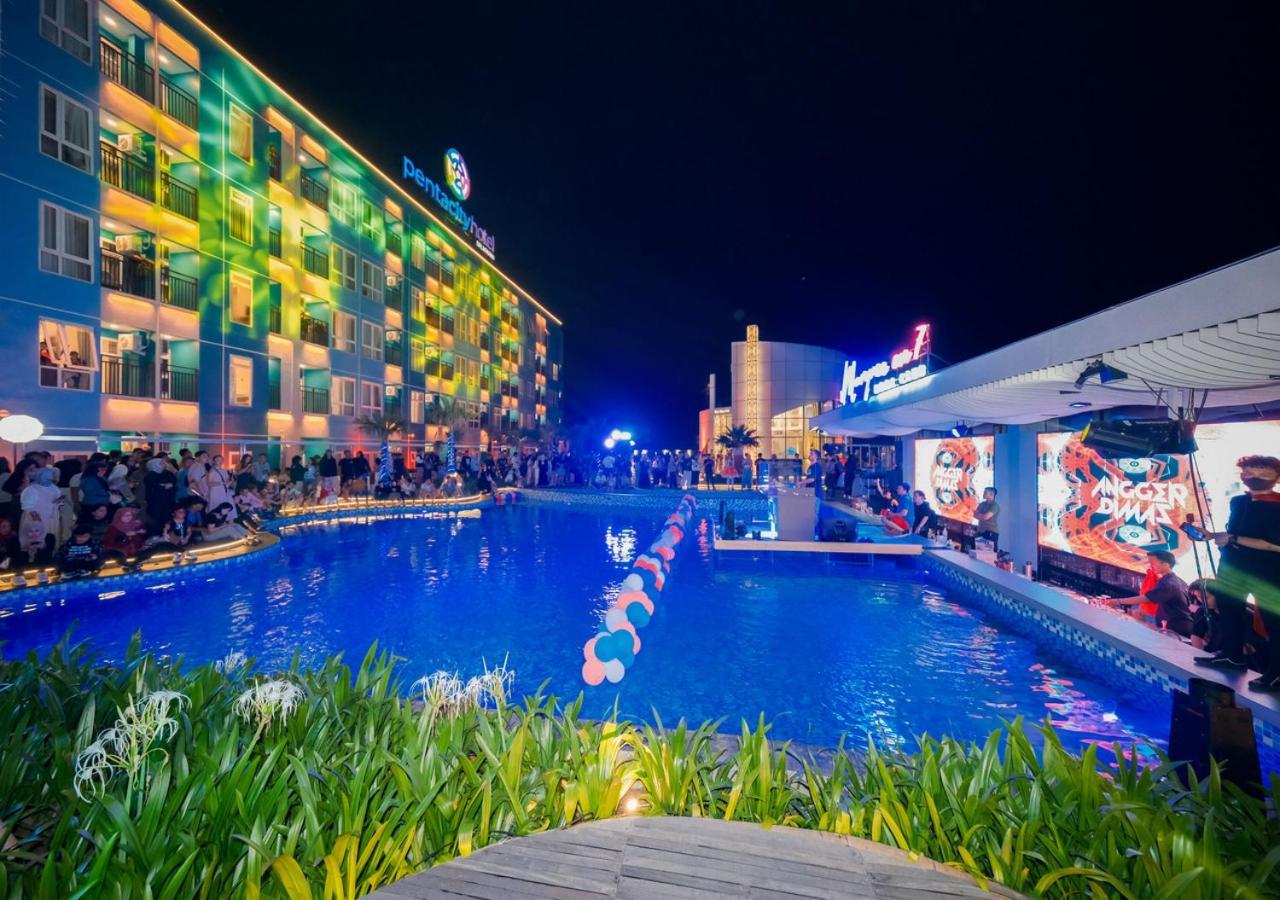 Pentacity Hotel Balikpapan Luaran gambar