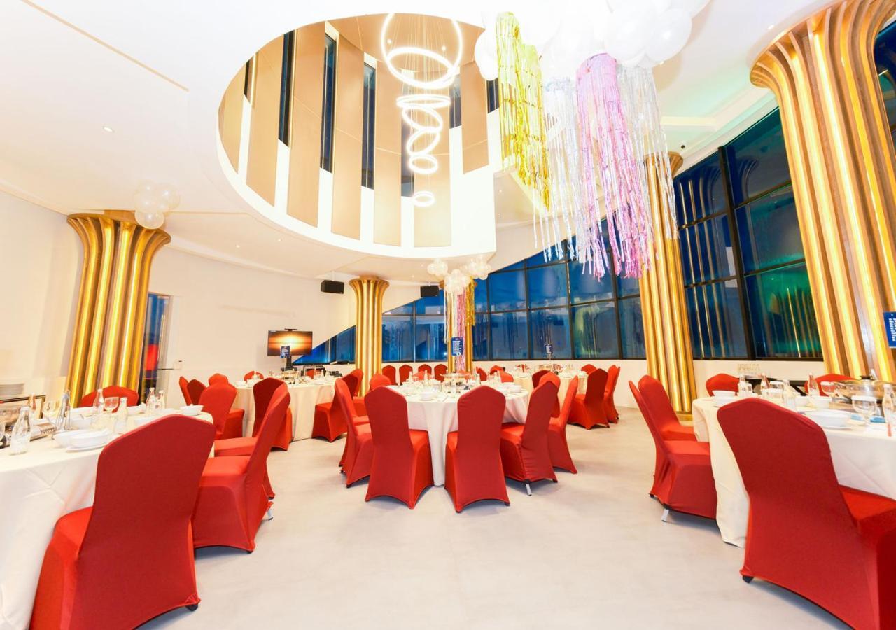 Pentacity Hotel Balikpapan Luaran gambar