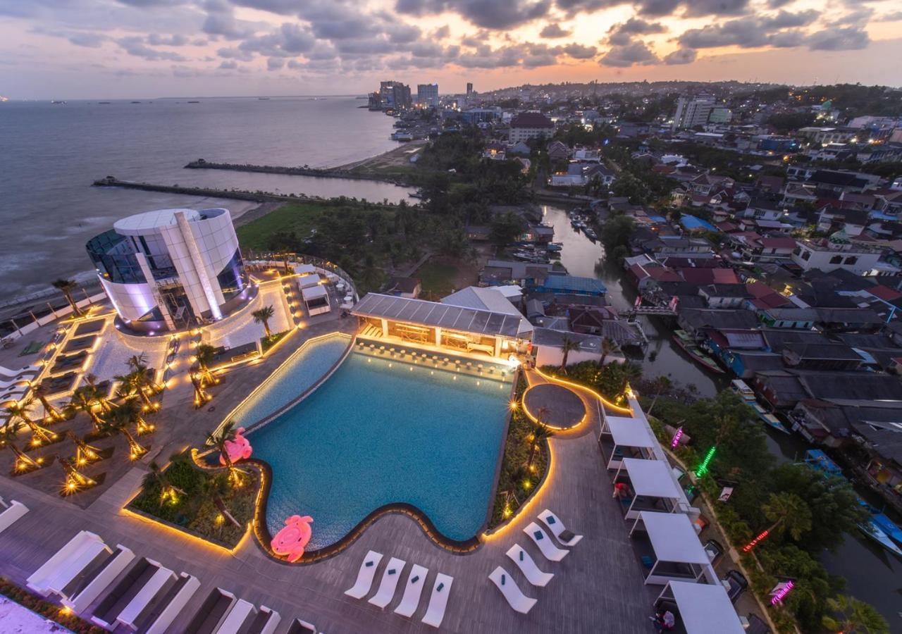Pentacity Hotel Balikpapan Luaran gambar
