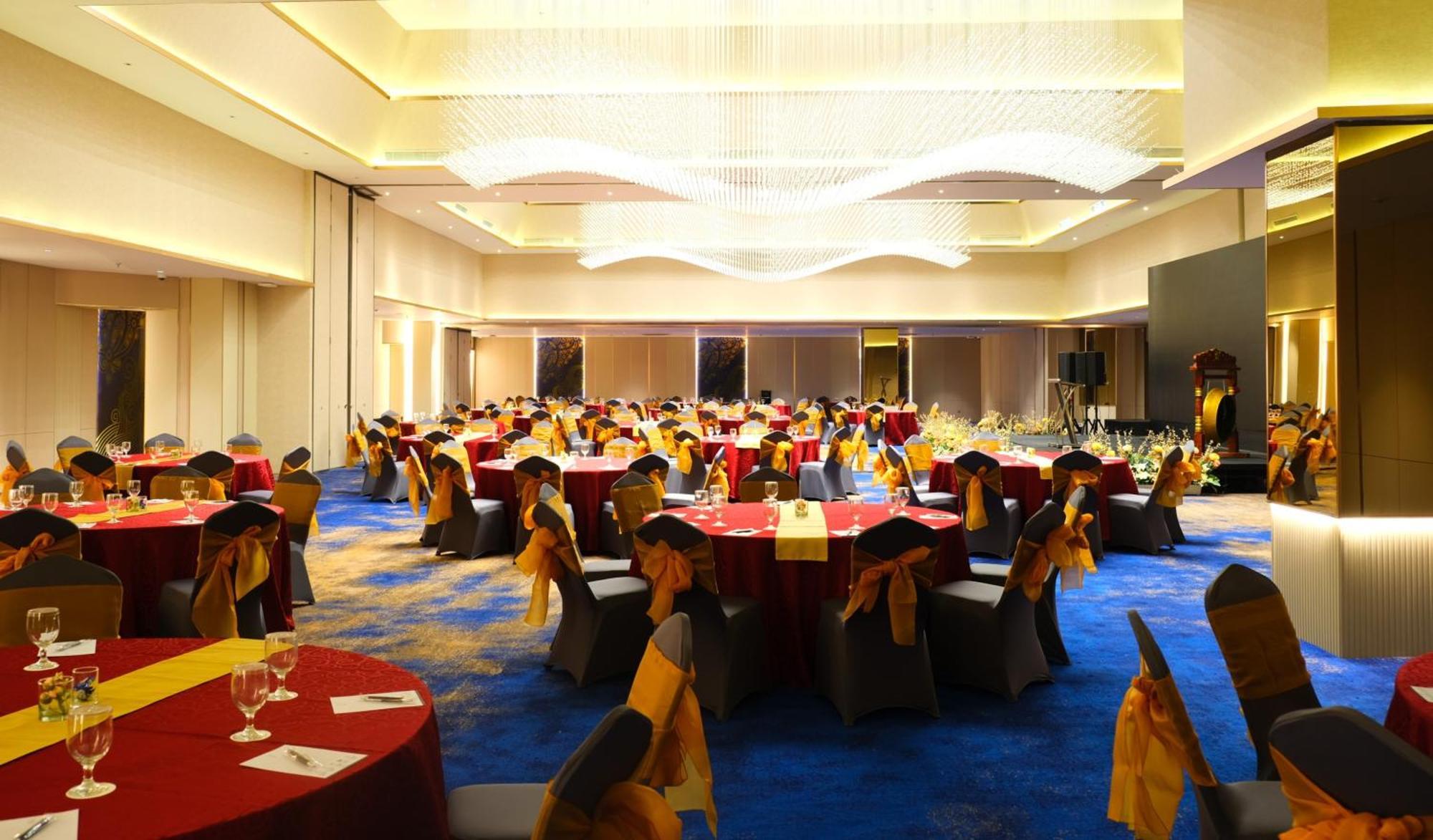 Pentacity Hotel Balikpapan Luaran gambar